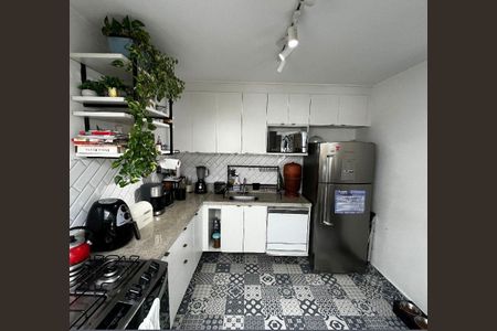 Casa à venda com 3 quartos, 242m² em Chora Menino, São Paulo