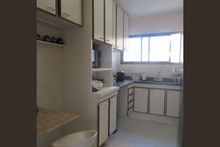 Apartamento à venda com 120m², 4 quartos e 3 vagas