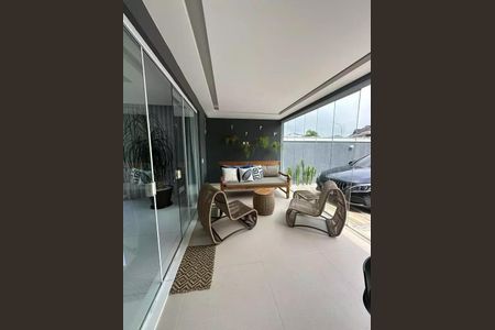 Casa à venda com 5 quartos, 238m² em Recreio dos Bandeirantes, Rio de Janeiro