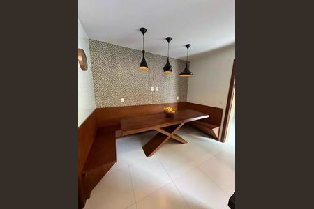 Casa à venda com 5 quartos, 238m² em Recreio dos Bandeirantes, Rio de Janeiro