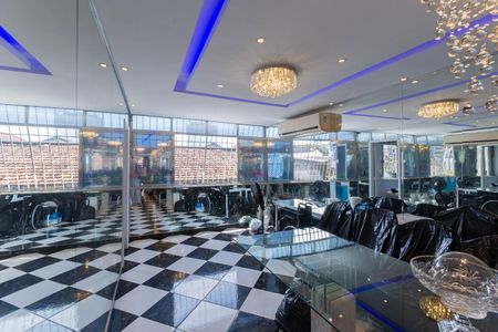 Apartamento à venda com 95m², 1 quarto e sem vagaSala