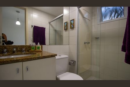 Apartamento à venda com 75m², 3 quartos e 1 vaga Apartamento à venda com 75m², 3 quartos e 1 vagaBanheiro da Suíte 1