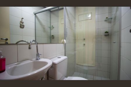 Apartamento à venda com 75m², 3 quartos e 1 vaga Apartamento à venda com 75m², 3 quartos e 1 vagaBanheiro Social