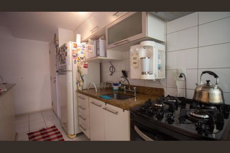 Apartamento à venda com 75m², 3 quartos e 1 vaga Apartamento à venda com 75m², 3 quartos e 1 vagaCozinha e Área de Serviço