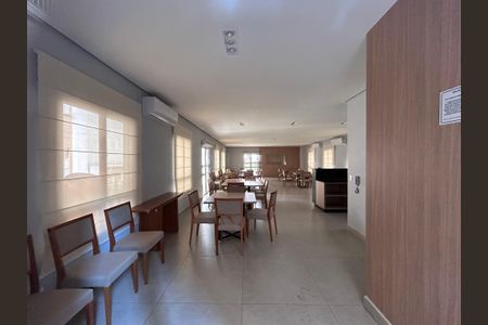 Apartamento à venda com 58m², 2 quartos e 1 vaga Apartamento à venda com 58m², 2 quartos e 1 vagaÁrea comum - Salão de festas