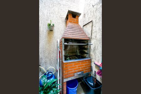 Casa de condomínio à venda com 170m², 3 quartos e 2 vagasChurrasqueira