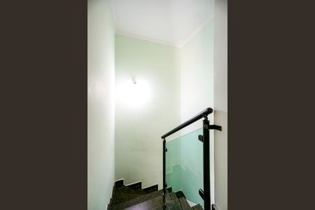 Casa de condomínio à venda com 170m², 3 quartos e 2 vagasHall da escada