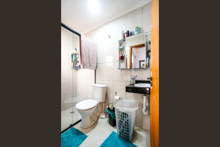 Casa de condomínio à venda com 170m², 3 quartos e 2 vagasBanheiro da suíte