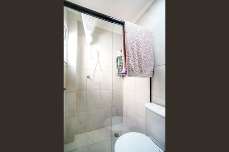 Casa de condomínio à venda com 170m², 3 quartos e 2 vagasBanheiro da suíte