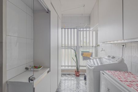 Apartamento à venda com 120m², 3 quartos e 1 vagaÁrea de Serviço
