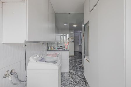 Apartamento à venda com 120m², 3 quartos e 1 vagaÁrea de Serviço