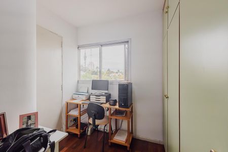 Apartamento à venda com 120m², 3 quartos e 1 vagaQuarto 2