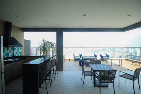 Apartamento à venda com 83m², 2 quartos e 1 vagaÁrea comum