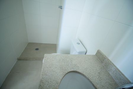 Apartamento à venda com 83m², 2 quartos e 1 vagaBanheiro Social