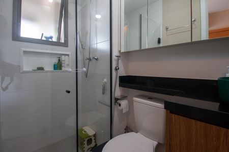 Banheiro de apartamento à venda com 1 quarto, 35m² em Santo Amaro, São Paulo