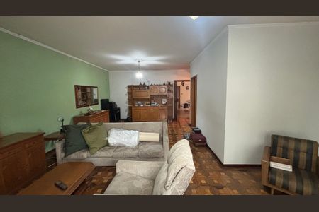 Casa à venda com 283m², 3 quartos e 5 vagasSala