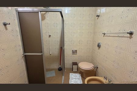 Casa à venda com 283m², 3 quartos e 5 vagasBanheiro