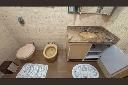 Casa à venda com 283m², 3 quartos e 5 vagasBanheiro