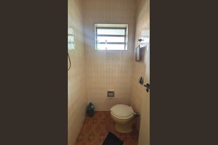 Casa à venda com 283m², 3 quartos e 5 vagasBanheiro - Garagem