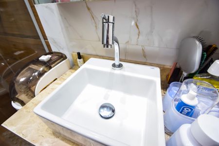 Casa de condomínio à venda com 42m², 1 quarto e sem vagaBanheiro