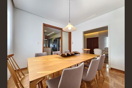 Casa à venda com 193m², 3 quartos e 4 vagas Casa à venda com 193m², 3 quartos e 4 vagasSala Jantar