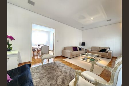 Casa à venda com 193m², 3 quartos e 4 vagas Casa à venda com 193m², 3 quartos e 4 vagasSala