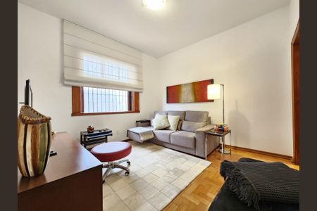 Casa à venda com 193m², 3 quartos e 4 vagas Casa à venda com 193m², 3 quartos e 4 vagasSala TV