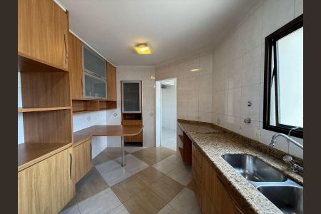 Apartamento à venda com 147m², 3 quartos e 2 vagas Apartamento à venda com 147m², 3 quartos e 2 vagasCozinha