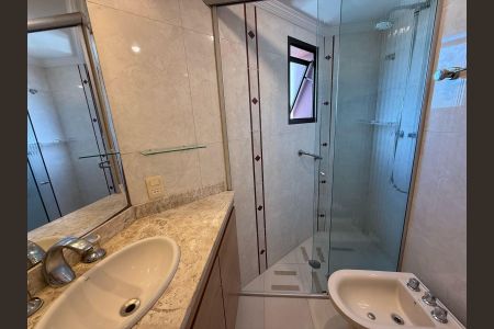 Apartamento à venda com 147m², 3 quartos e 2 vagas Apartamento à venda com 147m², 3 quartos e 2 vagasBanheiro