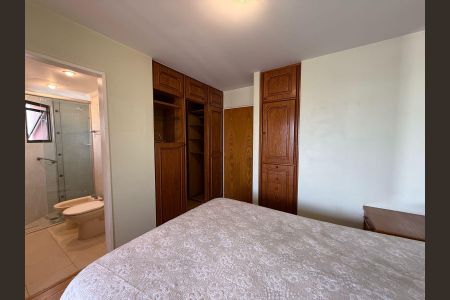 Apartamento à venda com 147m², 3 quartos e 2 vagas Apartamento à venda com 147m², 3 quartos e 2 vagasQuarto
