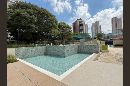 Apartamento à venda com 147m², 3 quartos e 2 vagas Apartamento à venda com 147m², 3 quartos e 2 vagasPiscina