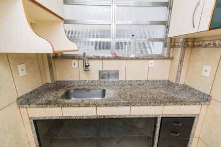 Apartamento à venda com 48m², 2 quartos e sem vaga Apartamento à venda com 48m², 2 quartos e sem vagaCozinha