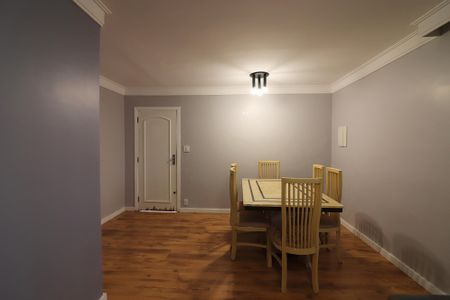 Casa à venda com 300m², 3 quartos e 4 vagasSala