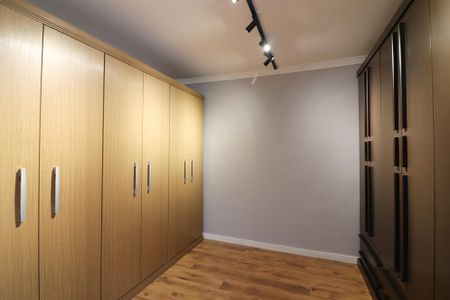 Casa à venda com 300m², 3 quartos e 4 vagasQuarto 2 - Suíte