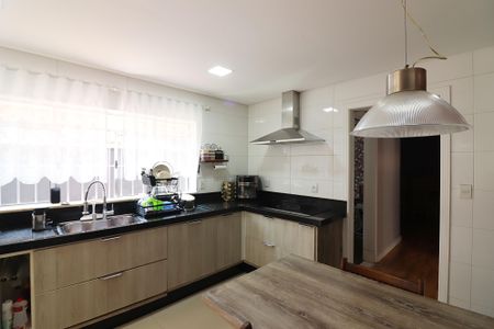 Casa à venda com 300m², 3 quartos e 4 vagasCozinha