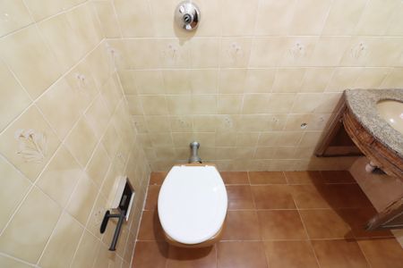 Casa à venda com 300m², 3 quartos e 4 vagasBanheiro 2 casa 3