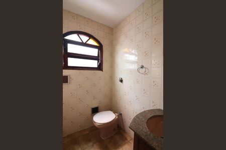 Casa à venda com 300m², 3 quartos e 4 vagasBanheiro casa 3