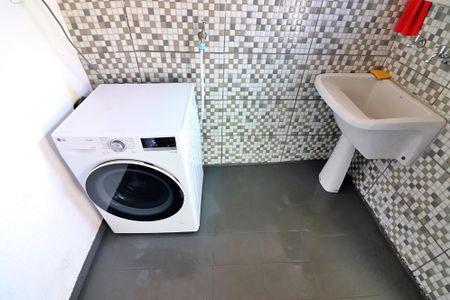 Casa à venda com 300m², 3 quartos e 4 vagasÁrea de Serviço