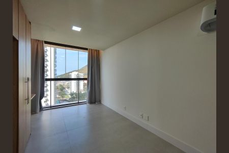 Apartamento à venda com 81m², 2 quartos e 1 vaga Apartamento à venda com 81m², 2 quartos e 1 vagaSuíte