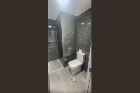 Banheiro de apartamento à venda com 1 quarto, 32m² em Vila Mariana, São Paulo