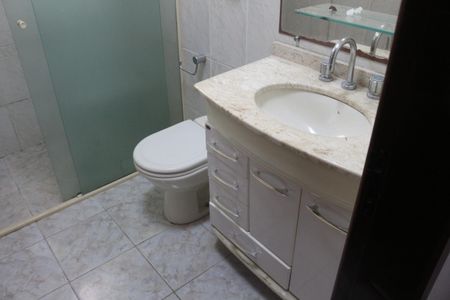 Casa para alugar com 214m², 3 quartos e 5 vagasBanheiro da Suíte 3