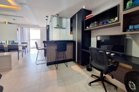 Apartamento à venda com 84m², 2 quartos e 1 vaga Apartamento à venda com 84m², 2 quartos e 1 vagaSala