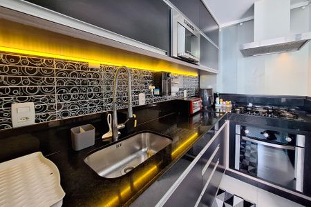 Apartamento à venda com 84m², 2 quartos e 1 vaga Apartamento à venda com 84m², 2 quartos e 1 vagaCozinha