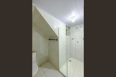 Casa para alugar com 69m², 2 quartos e sem vaga Casa para alugar com 69m², 2 quartos e sem vagaBanheiro da Suíte