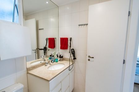 Apartamento à venda com 94m², 2 quartos e 2 vagasBanheiro Social