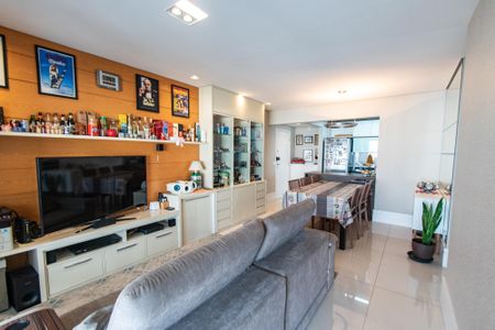 Apartamento à venda com 94m², 2 quartos e 2 vagasSala