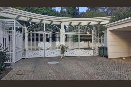 Casa de condomínio à venda com 267m², 3 quartos e 3 vagas