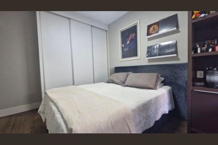 Casa de condomínio à venda com 267m², 3 quartos e 3 vagas