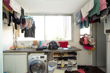 Apartamento à venda com 158m², 3 quartos e 1 vagaÁrea de Serviço