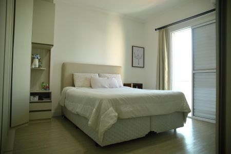 Casa à venda com 140m², 3 quartos e 2 vagasSuíte